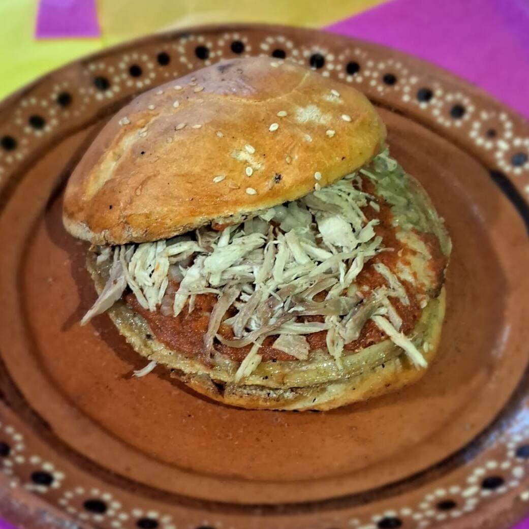 Cemita de Chalupas