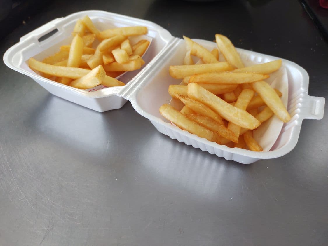 Orden de papas francesas grande