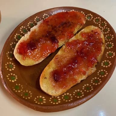 Mollete de Mermelada de Fresa