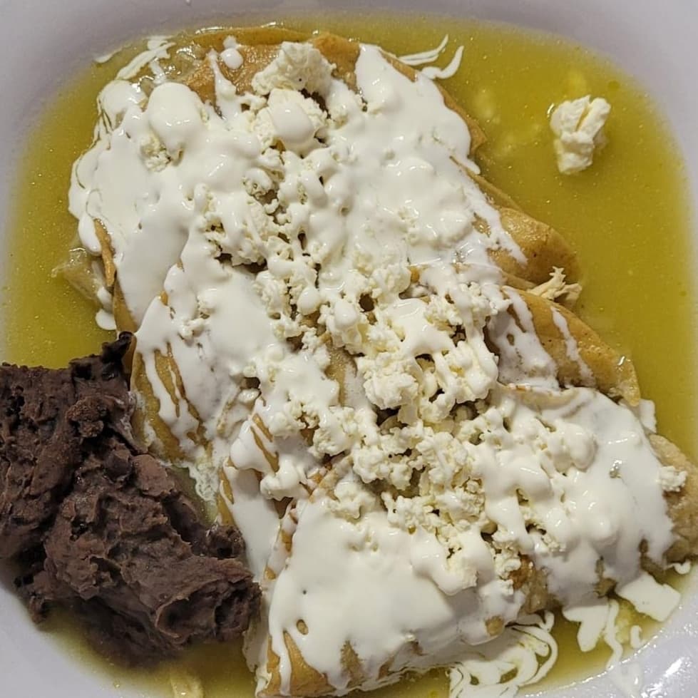 Enchiladas con Pollo