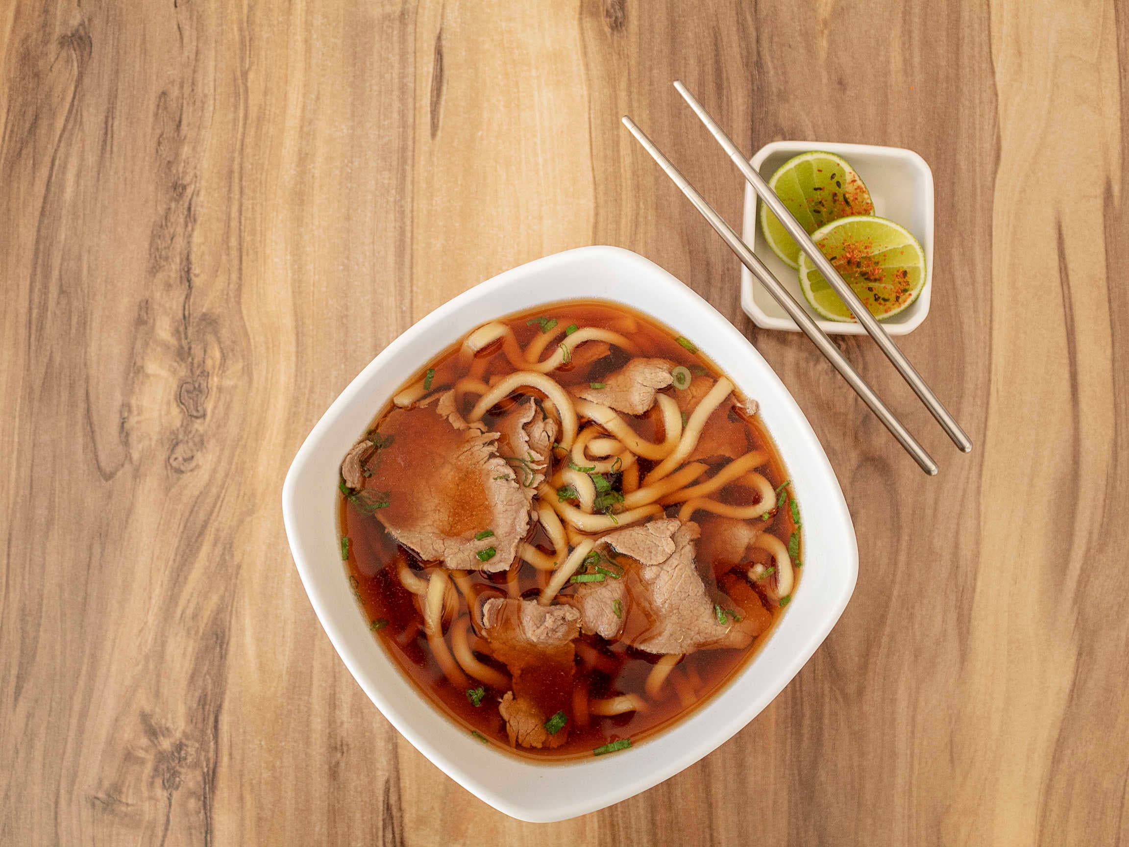 Udon con Huevo