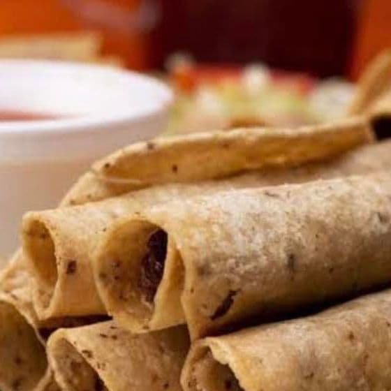 FLAUTAS DE POLLLO (15 PIEZAS)