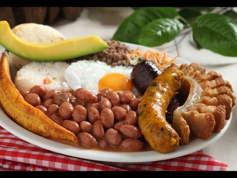 Pescados y Tipicos Paisas