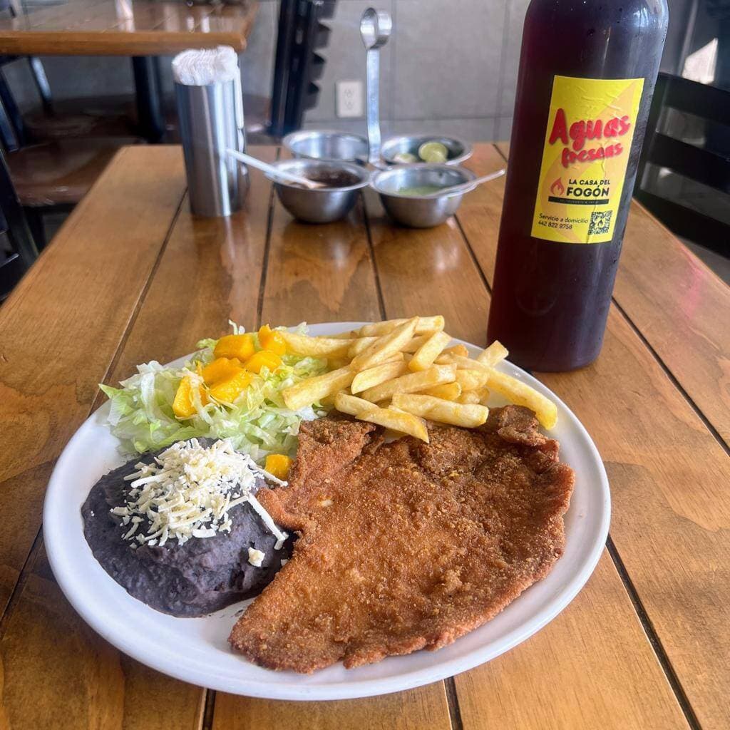 1 Milanesa de Res Empanizada + Regalo 1 Agua