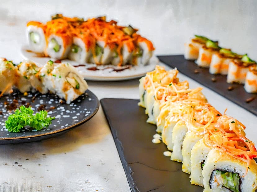 Toshi Roll Tepan & Sushi Bar
