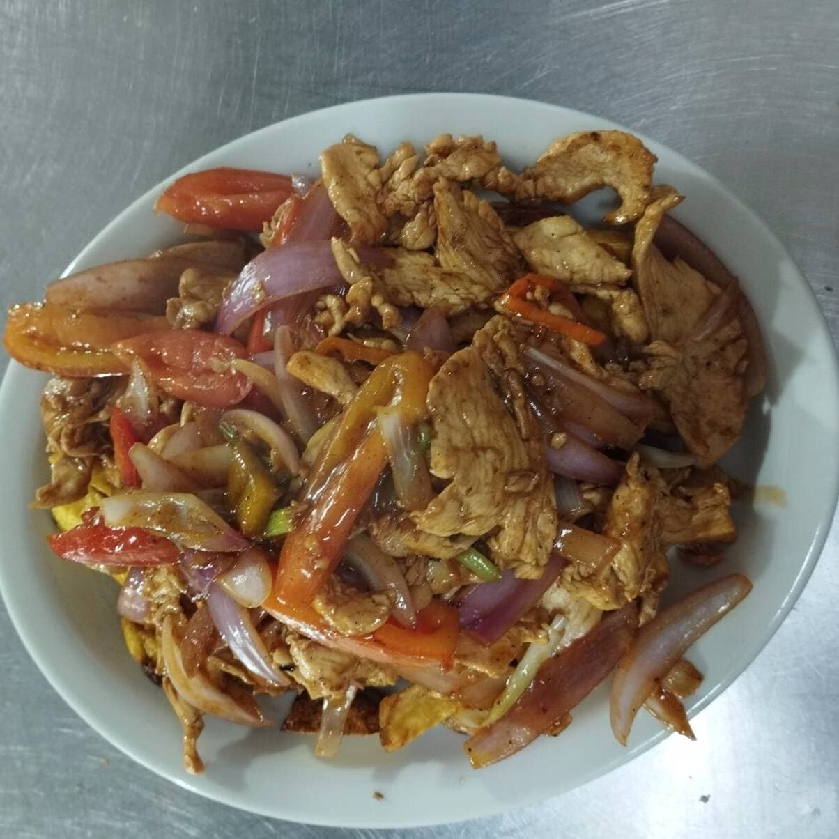 Lomo Saltado de Pollo