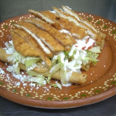 Flautas con Milanesa de Pollo
