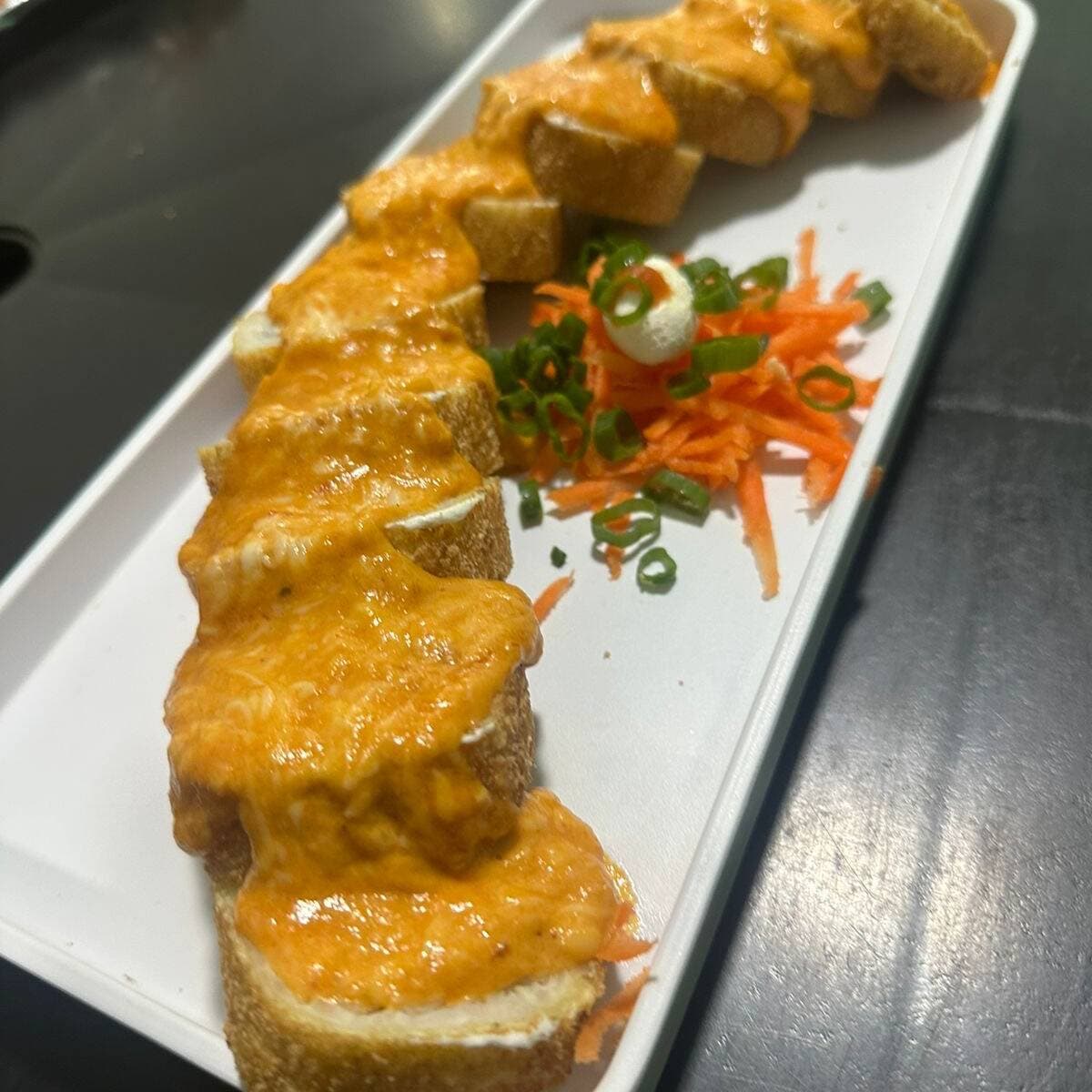 Mar y Tierra Roll + 3 Quesos Roll