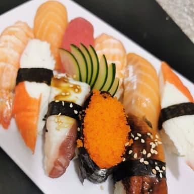 Combinación Especial de Sushi