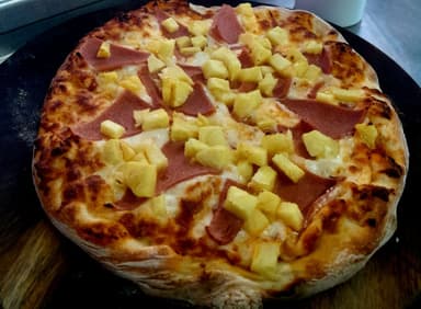 Pizza Hawaiana