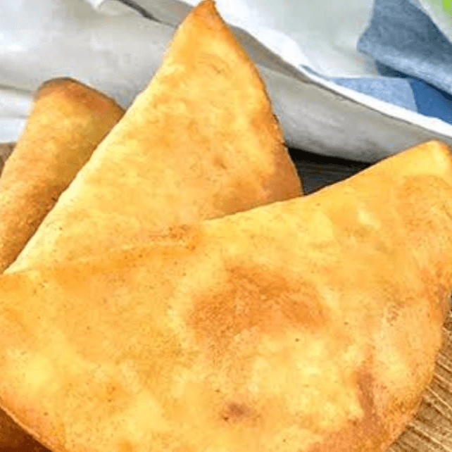 Combo C - 3 Empanadas + Bebida