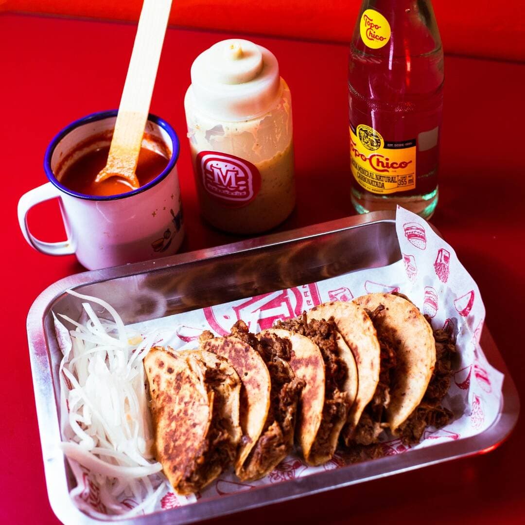 Combo Tacos Barbacoa Dorado + Refresco