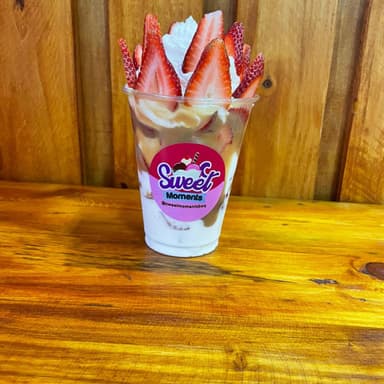 1 Fresas con Crema 12 Onzas