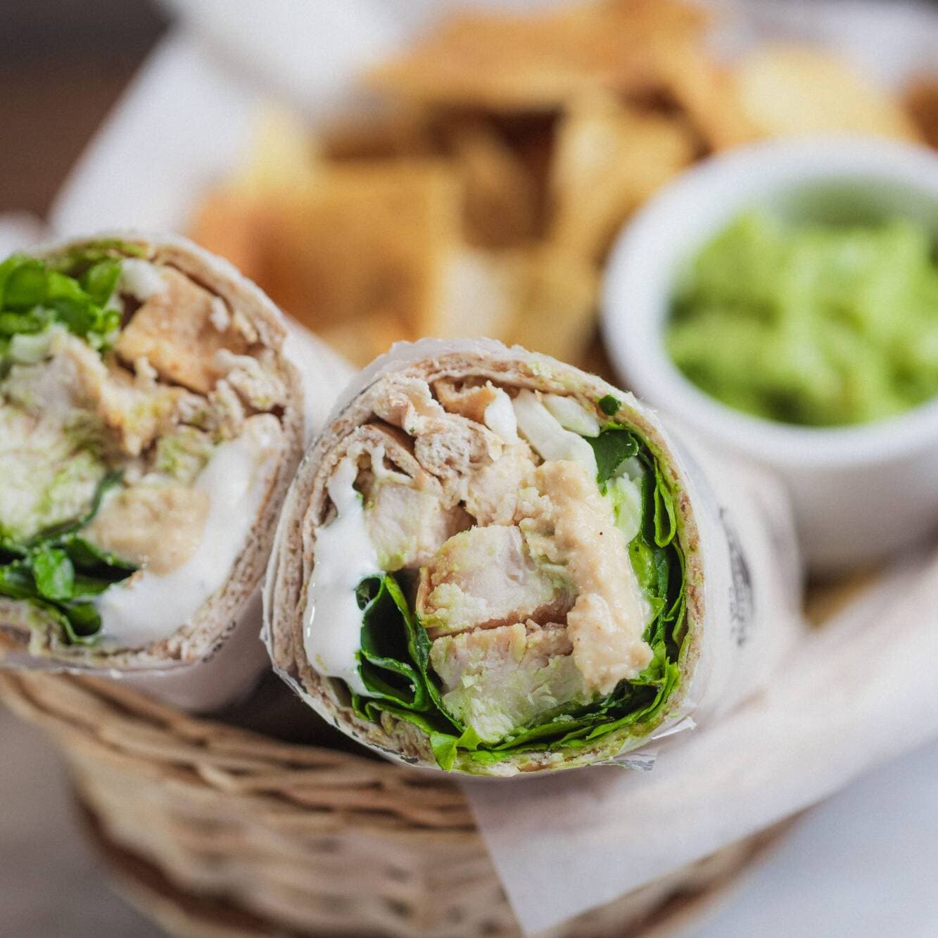 Enrollado Chicken Avocado