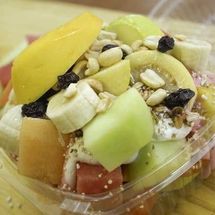 Coctel de frutas con Yogurt Jumbo