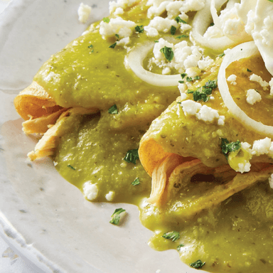 Enchiladas Verdes con Pechuga de Pollo