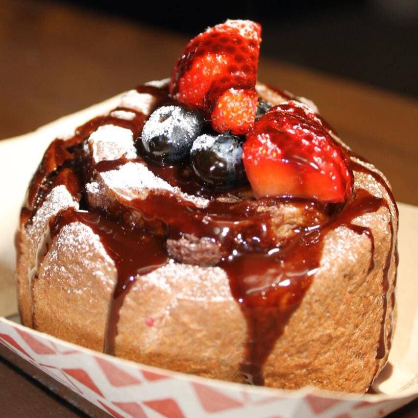 Cocoa-Frost Roll