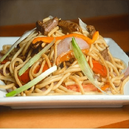 Tallarín Saltado de Carne
