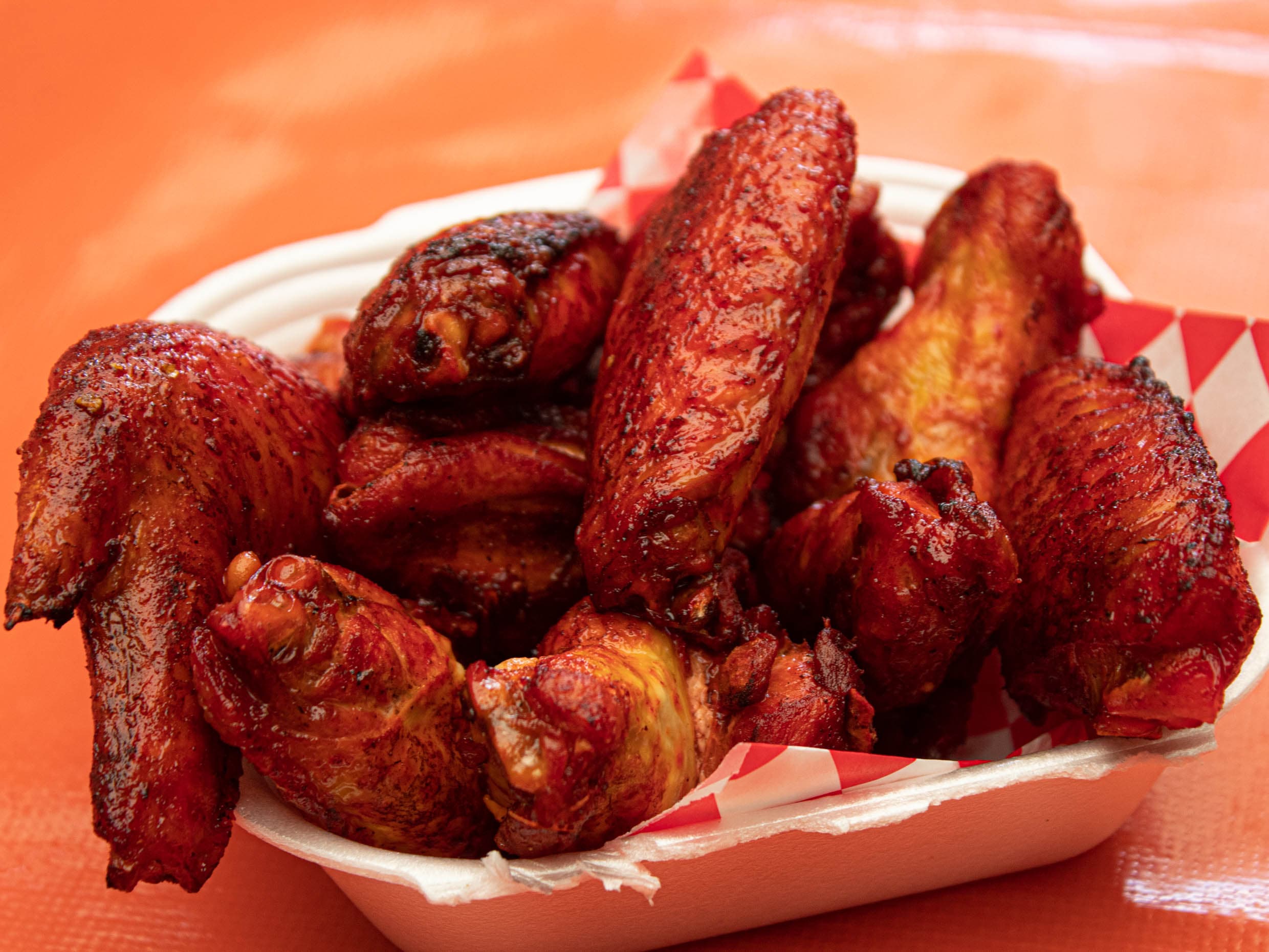 Alitas chips habanero con papas