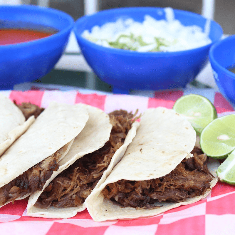 Orden de Tacos con Cuatro