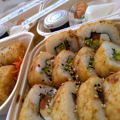 Maki Pollo, Camarón, Res o Surimi - %🤑Descuento