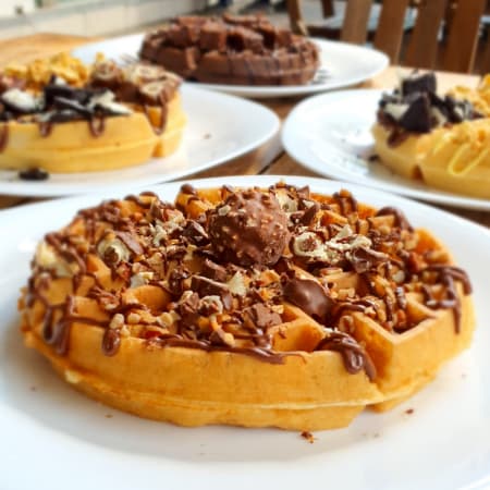 Combo Waffle y Frappe Ferrero