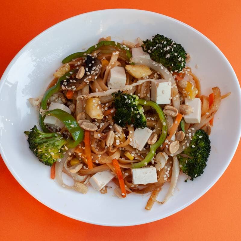 Wok Tallarin con Tofu
