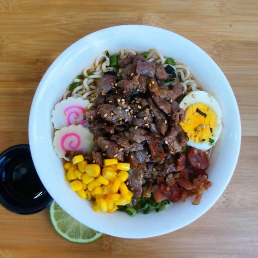 SUKI RAMEN con Bistec de Res