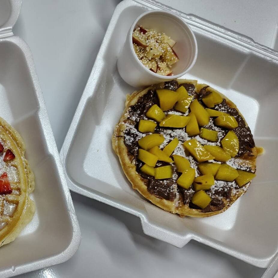 WAFFLE + MALTEADA DE CHOCOLATE
