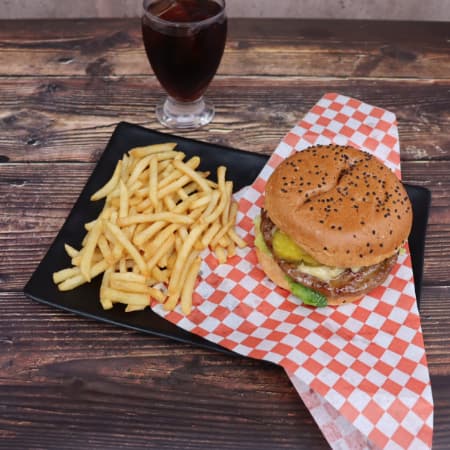 Combo Hamburguesa, Papas y Refresco
