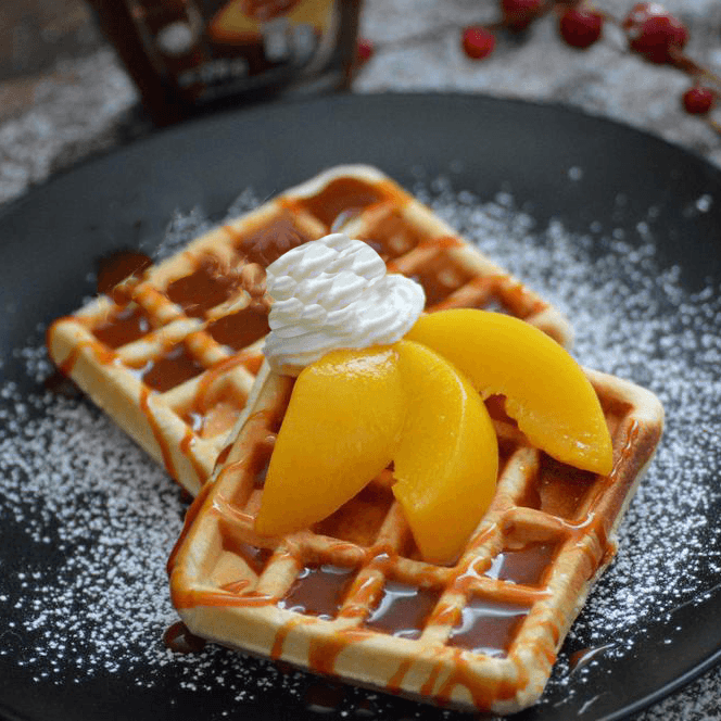 Waffles con Durazno