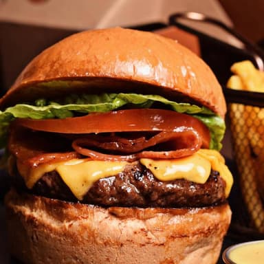 Burger Classic + Papas