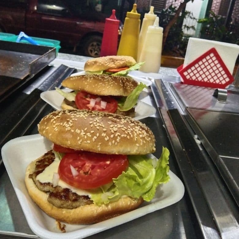 Hamburguesa sencilla de res sin papas