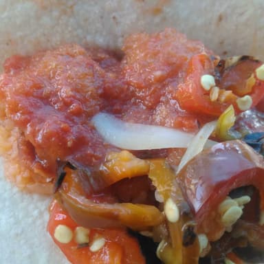 Taco de Chicharrón en Salsa