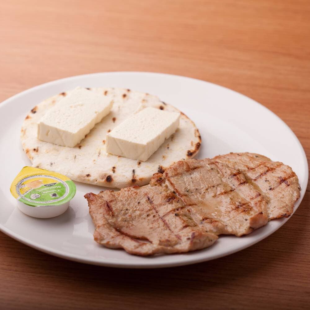 Carne con Arepa