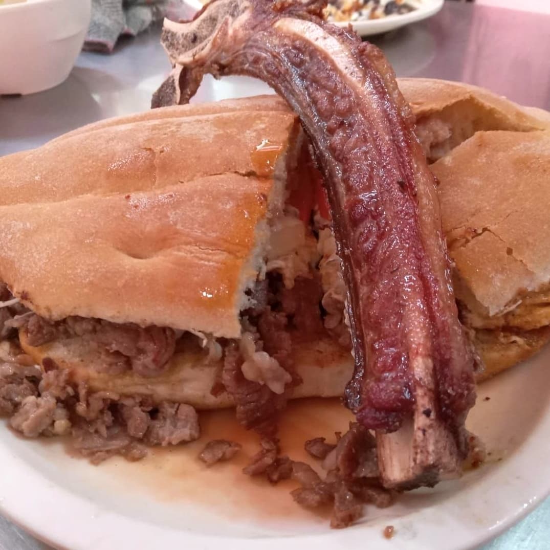 TORTA DE COSTILLA CON QUESO