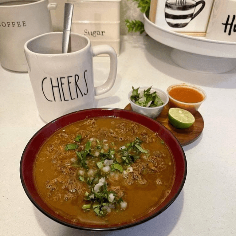 BIRRIA EN SU JUGO GRANDE
