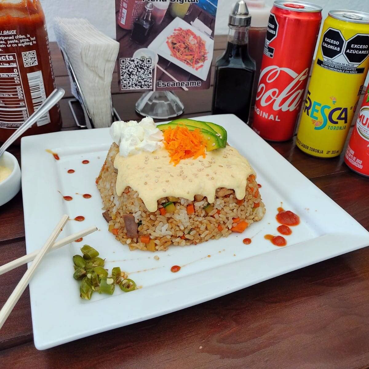 Combo-Yakimeshi Especial