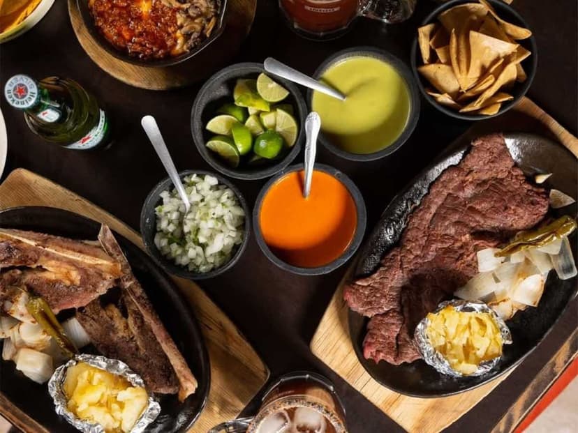 Los Corrales Tacos & Cortes (Suc. Negrete)