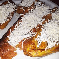 PLATANOS CON QUESO RALLADO Y MANTEQUILLA