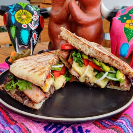 Torta de Arrachera