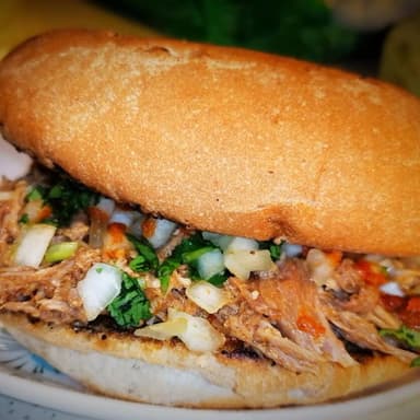 Torta de Birria