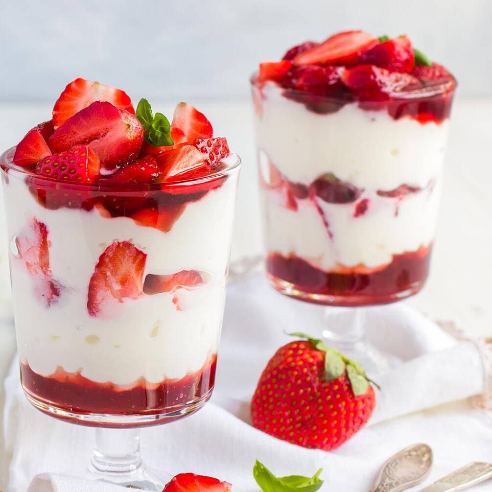 FRESAS CON CREMA GD.