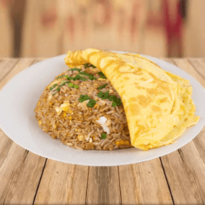 Chaufa con Tortilla de Pollo