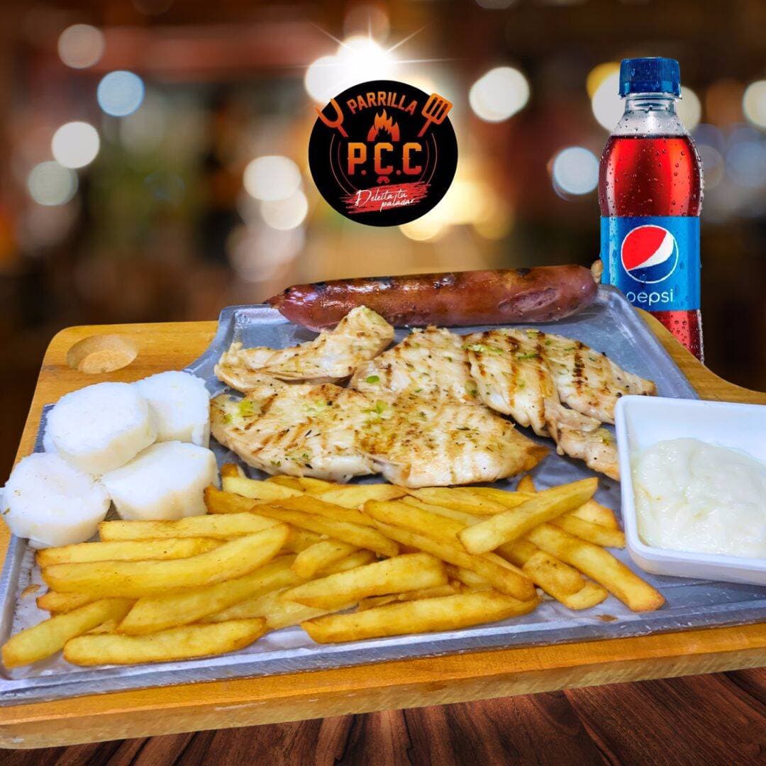 COMBO PECHUGA, CHORIZO, PAPAS FRANCESA, GASEOSA