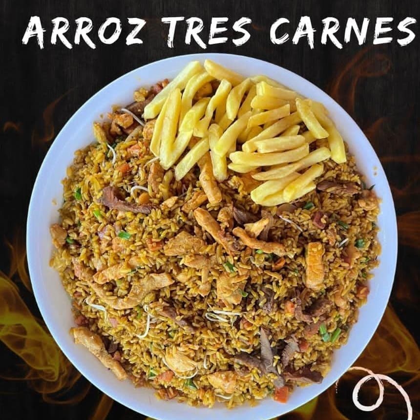 Arroz  3 Carnes Mediano