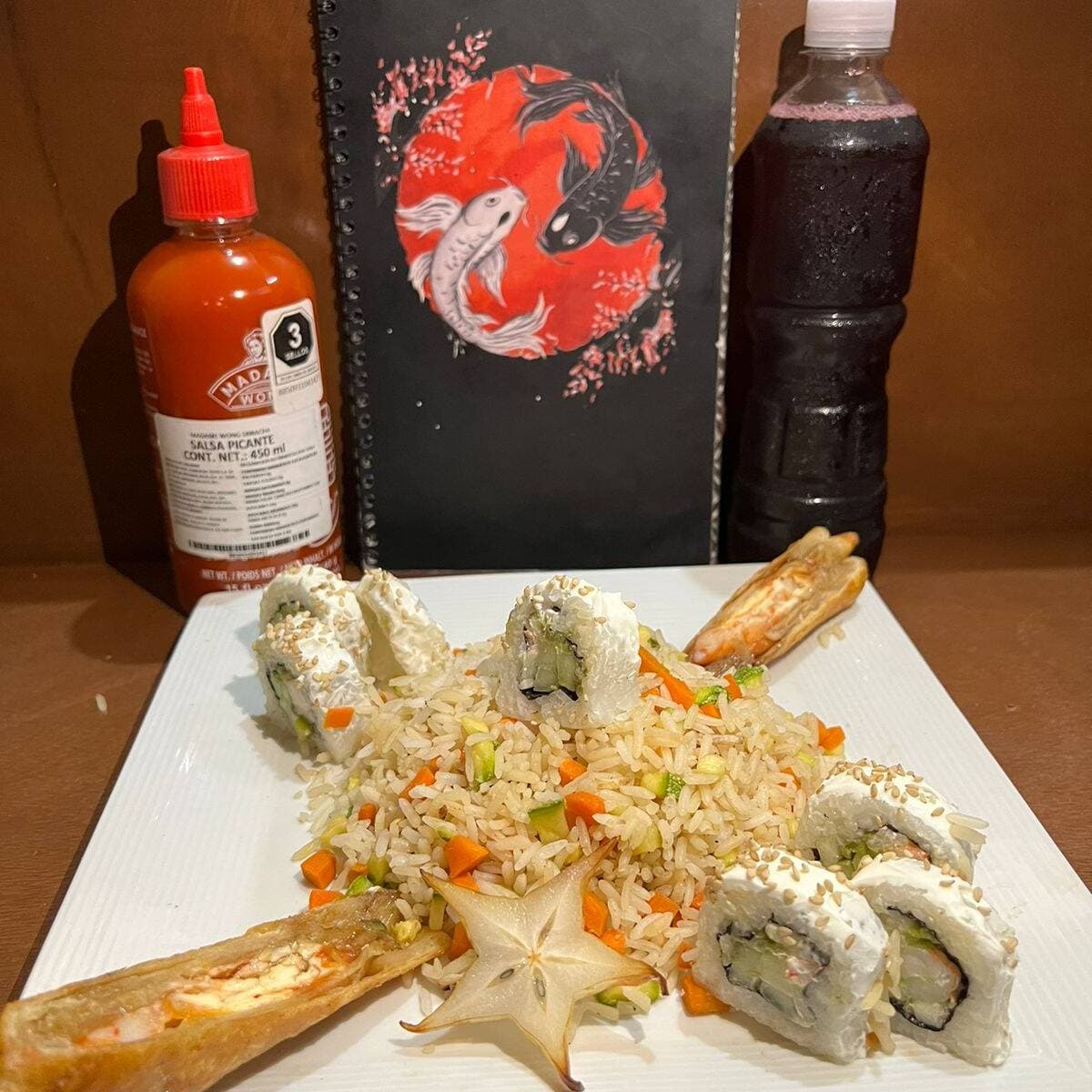 1ArrozFrito+1/2SushiPhiladelphia+2Arumaki+1Agua500