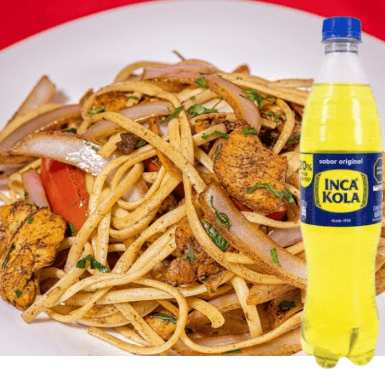 Tallarines Saltado con Pollo +Inca Kola 500 Ml