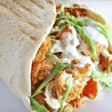 Jeque Especial de Pollo + Bebida