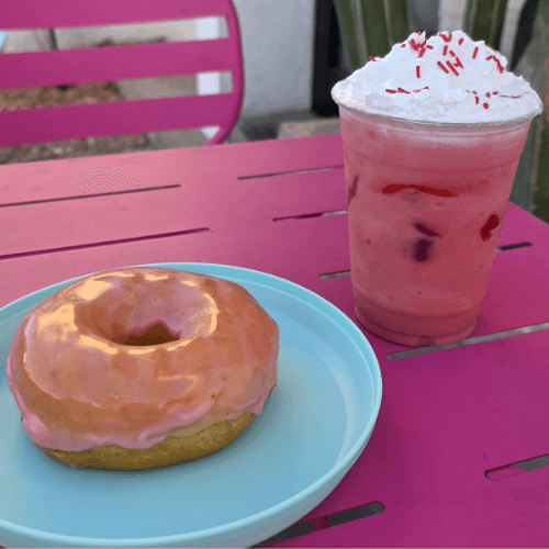 Combo Fresa: Dona + Frappe